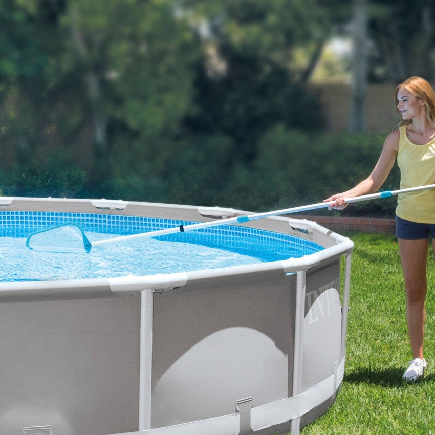 https://www.intex.es/74524-large_default/29056-kit-de-limpieza-de-piscinas-basico-intex-con-recoge-hojas-cepillo-y-cabeza.jpg