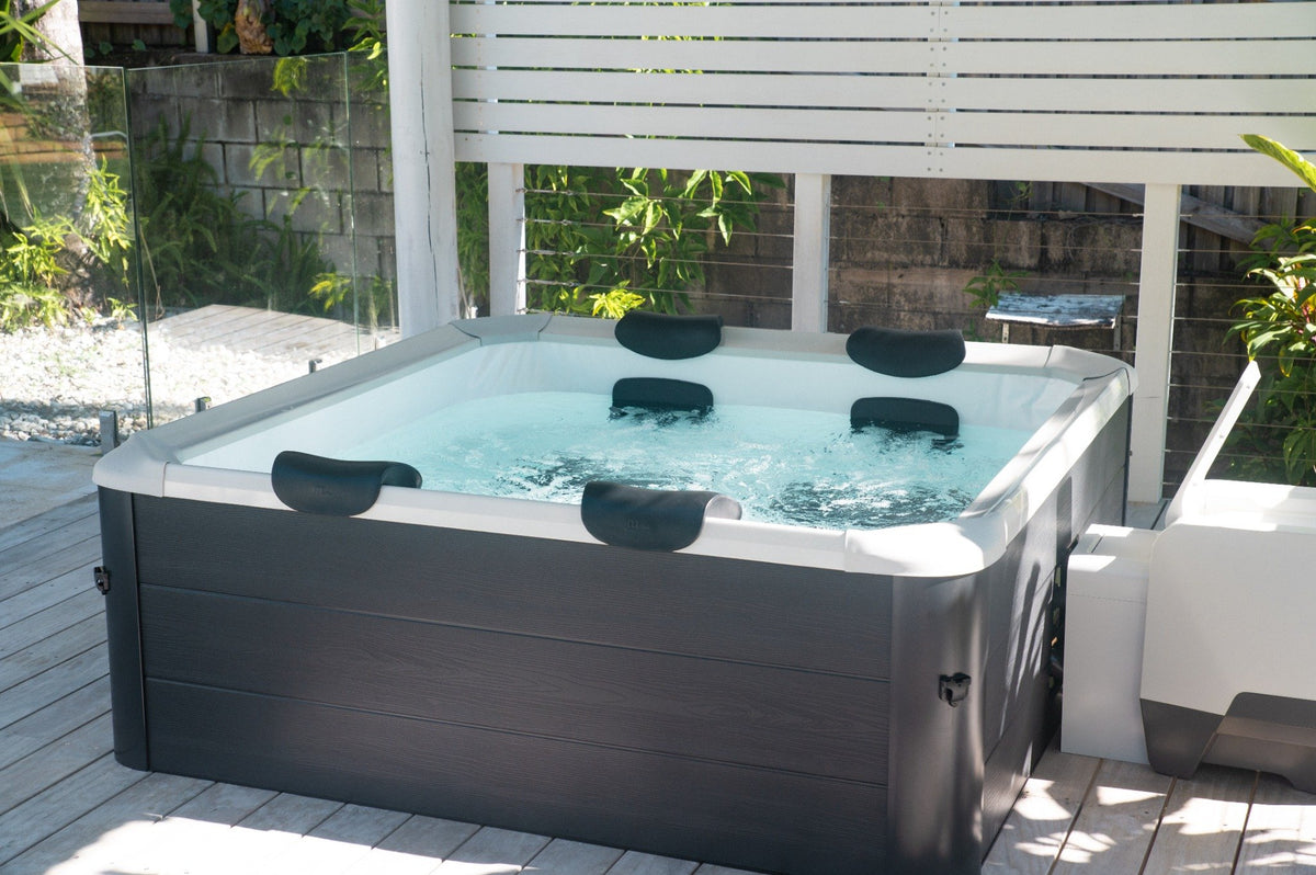 MSpa – Spa rígido cuadrado Oslo Aero Plus 4–6 personas