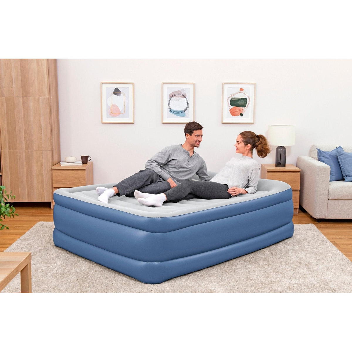 Bestway – Tritech luchtbed met ingebouwde pomp (203 × 152 × 61 cm) - BricoandPool