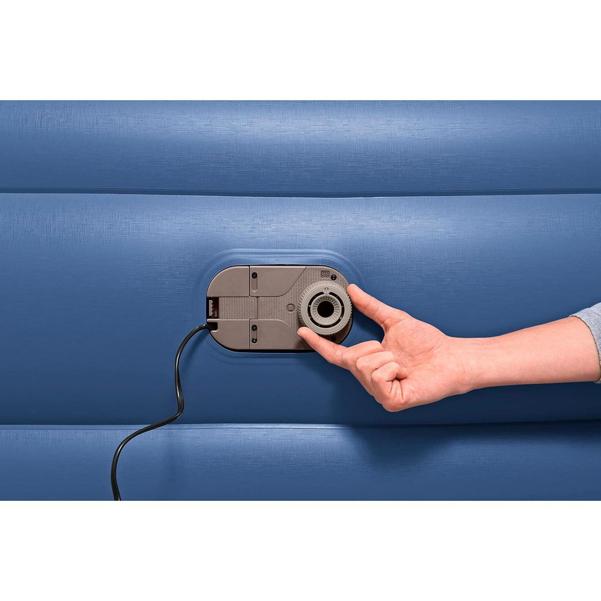Bestway – Tritech luchtbed met ingebouwde elektrische pomp 56 cm - BricoandPool