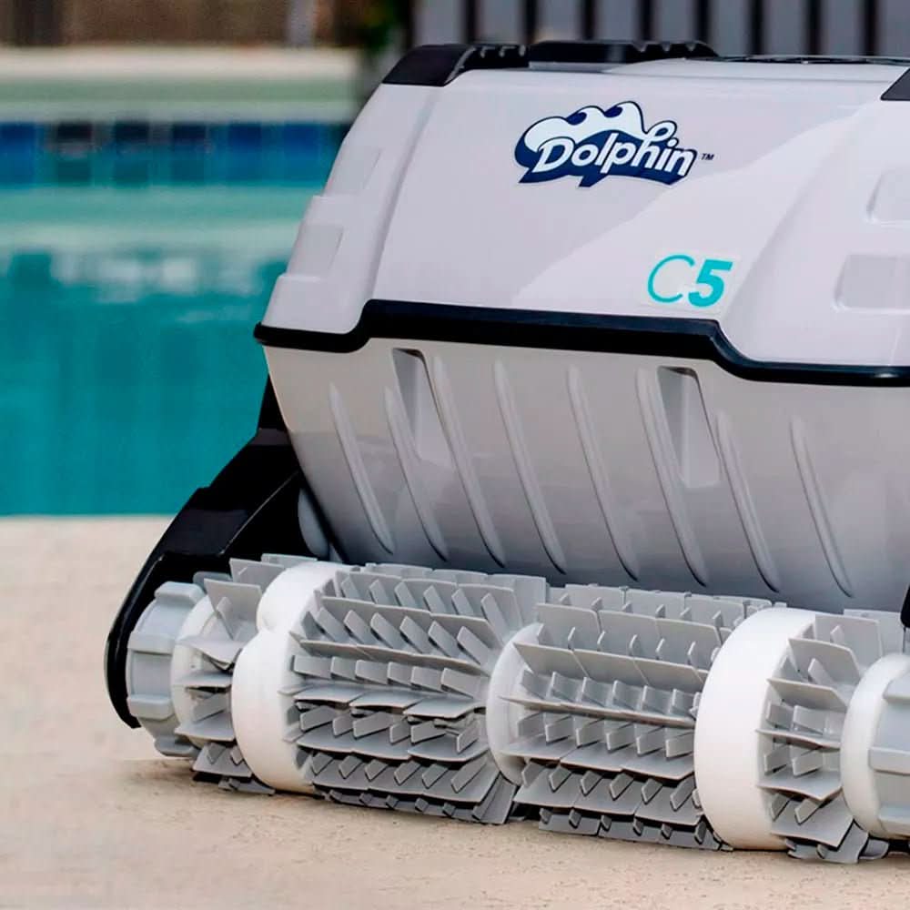 Dolphin - C5 robot limpiafondos piscina pública - BricoandPool