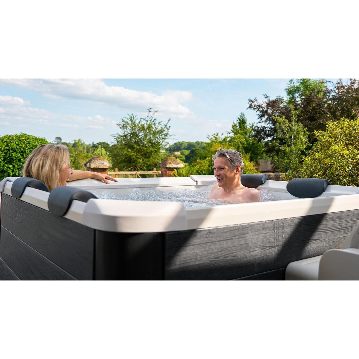 MSpa - Idromassaggio rigido quadrato Oslo Plus 4-7 posti - BricoandPool